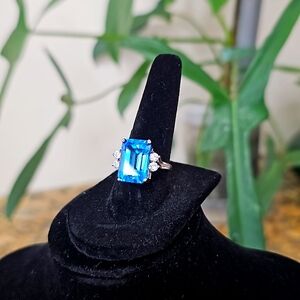 London blue topaz, topaz, and sterling silver cocktail ring